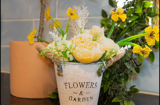 Luxury Tinned Strawberry and Lily Wax Melt Bouquet