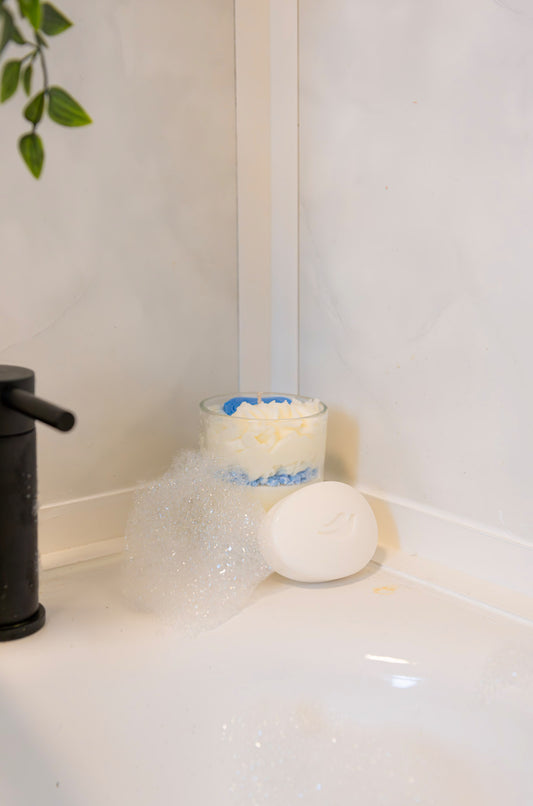 Dove Scented Premium Candle