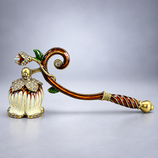 Curled Branch Snuffer